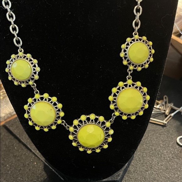 Banana Republic Elegant Yellow Statement Necklace - Picture 1 of 4